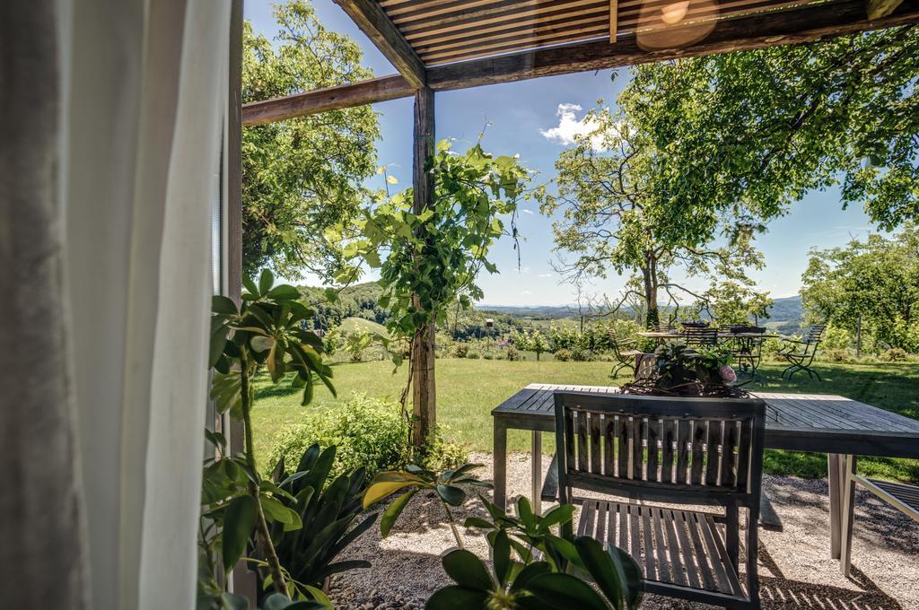 Holiday home Winzarei, Weingut Tement Berghausen